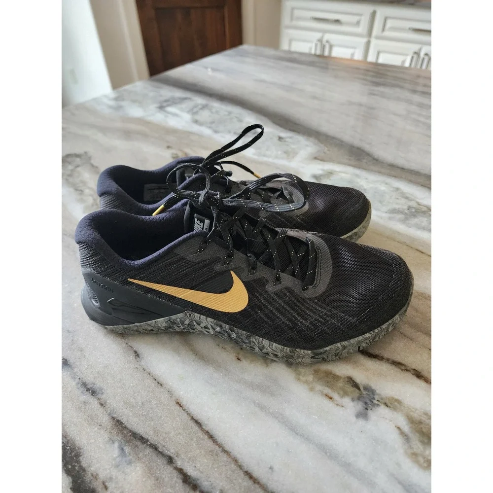 Nike Metcon 3 Womens Training Shoes Black Metallic Gold 848933-007 Size 8.5